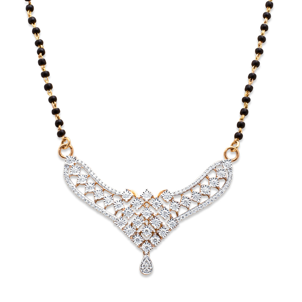 Buy Symmetrical Diamond and Gold Mangal Sutra at Best Price | Tanishq US