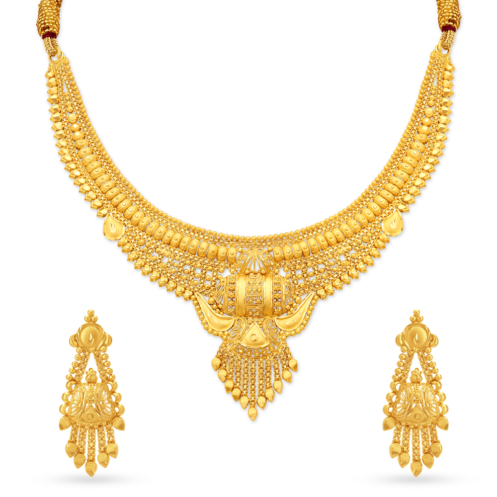 Buy Opulent Rawa Work Gold Necklace Set at Best Price | Tanishq US